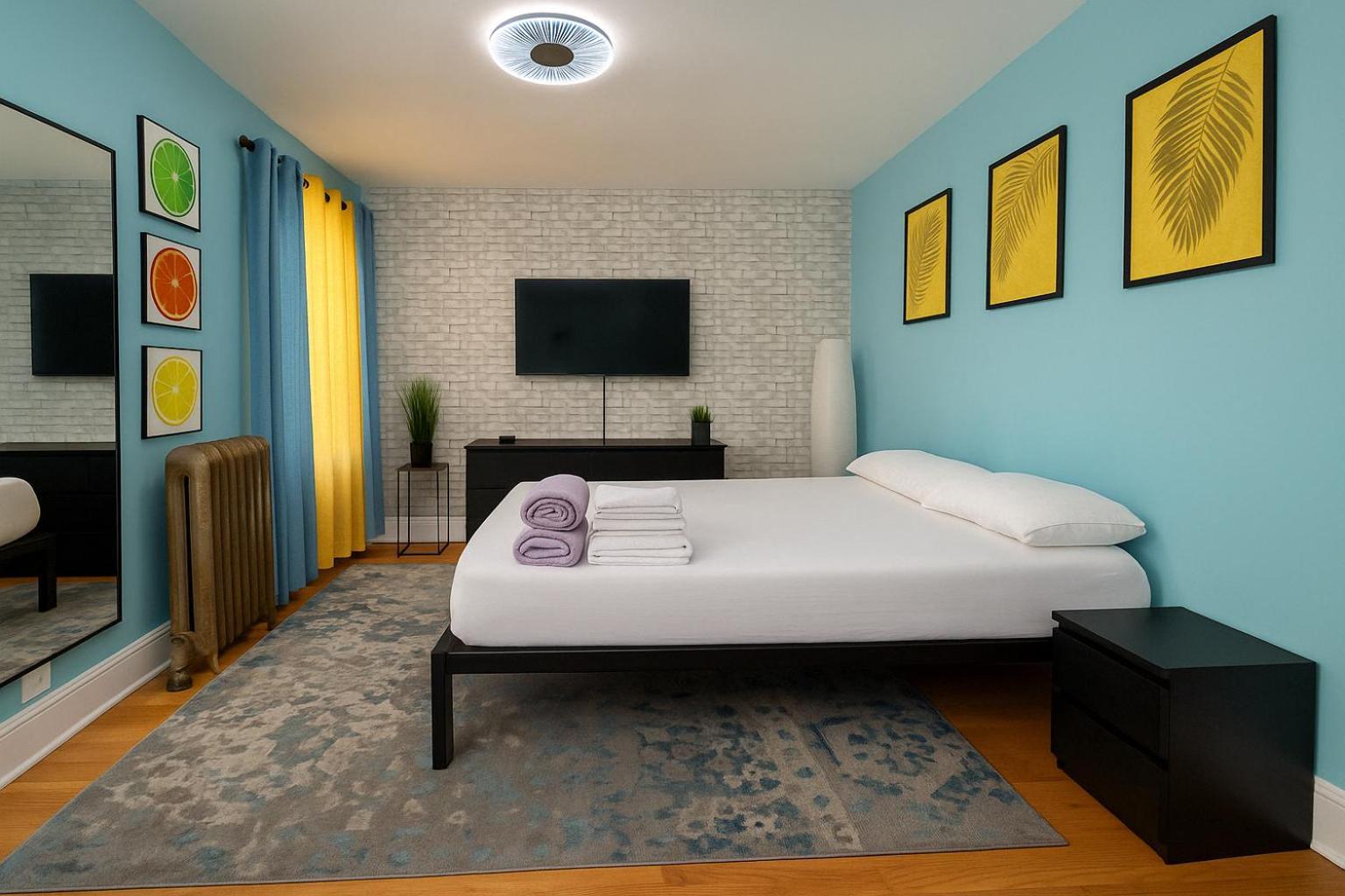 Modern Xl Queen Comfort & Character In Harlem Apartment *